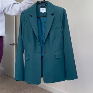 Forest green blazer. Beautiful detailing.